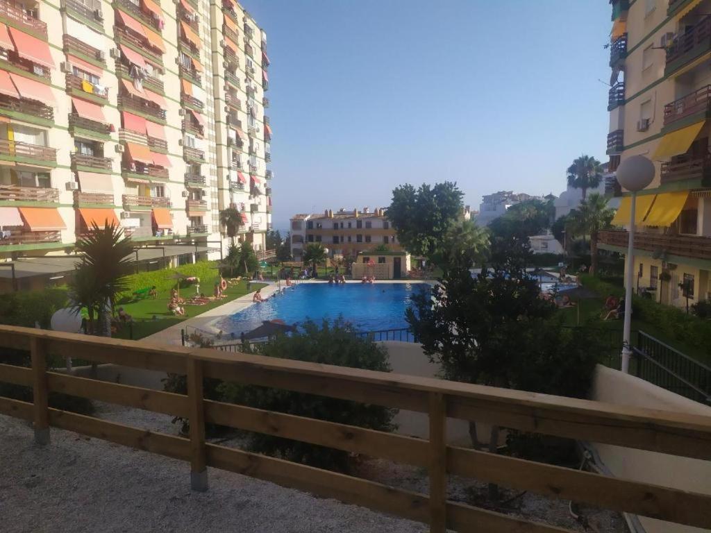 Playa Arroyo De La Miel Con Piscina Sun&Beach Apartment เบนัลมาเดนา ภายนอก รูปภาพ