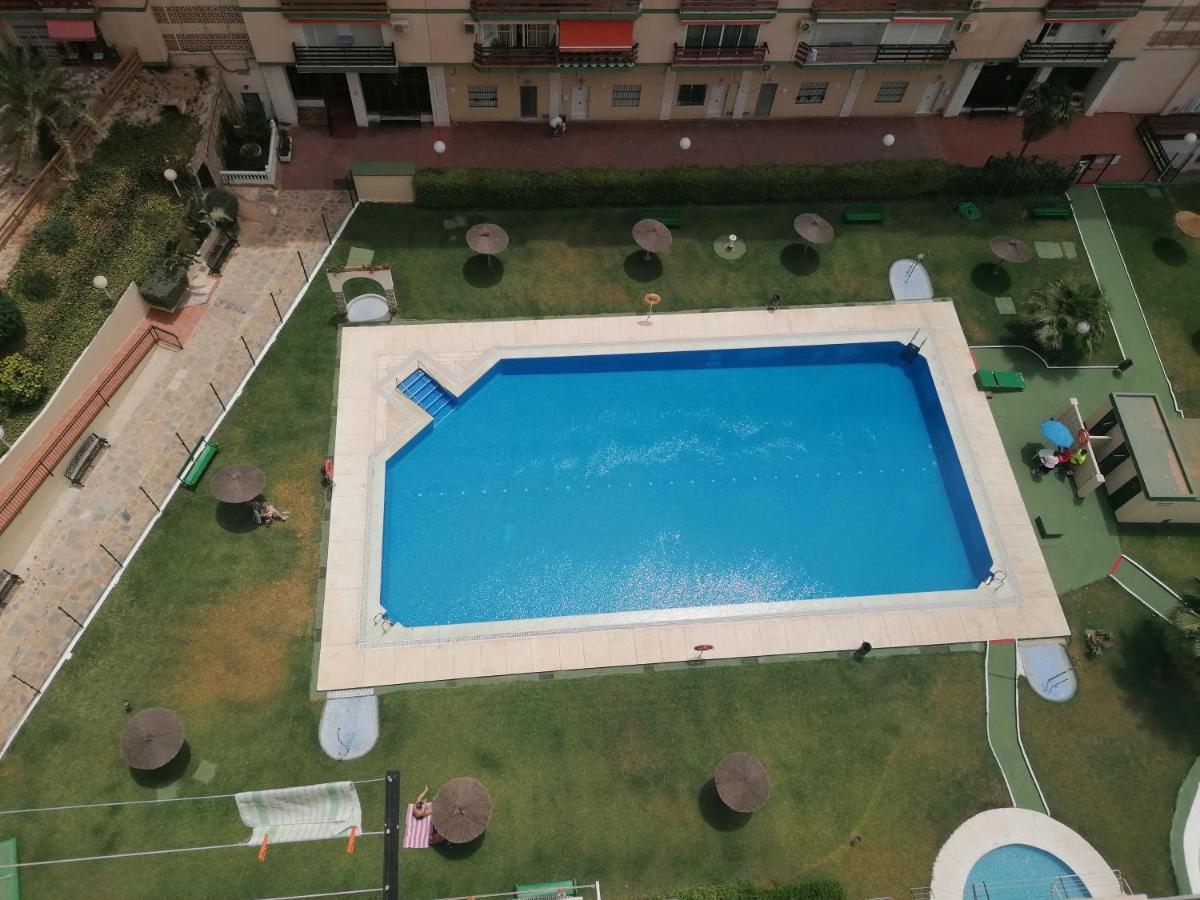 Playa Arroyo De La Miel Con Piscina Sun&Beach Apartment เบนัลมาเดนา ภายนอก รูปภาพ